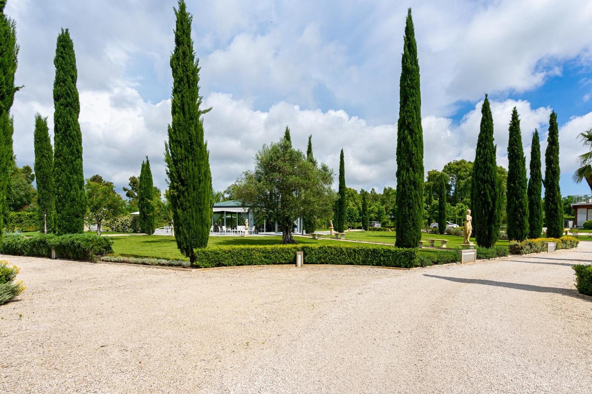 Casale Delle Ronde B&B Latina Exterior photo