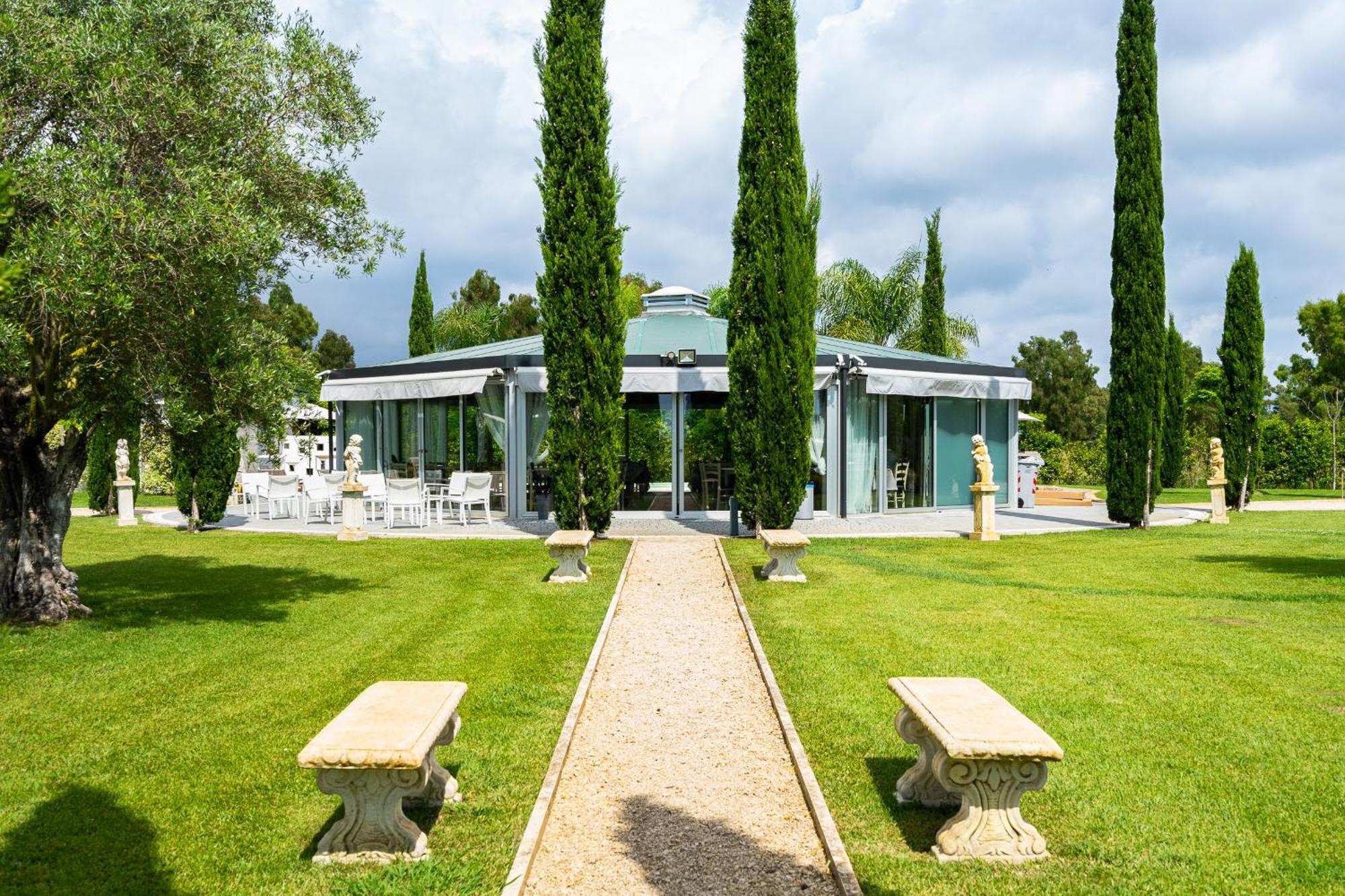 Casale Delle Ronde B&B Latina Exterior photo